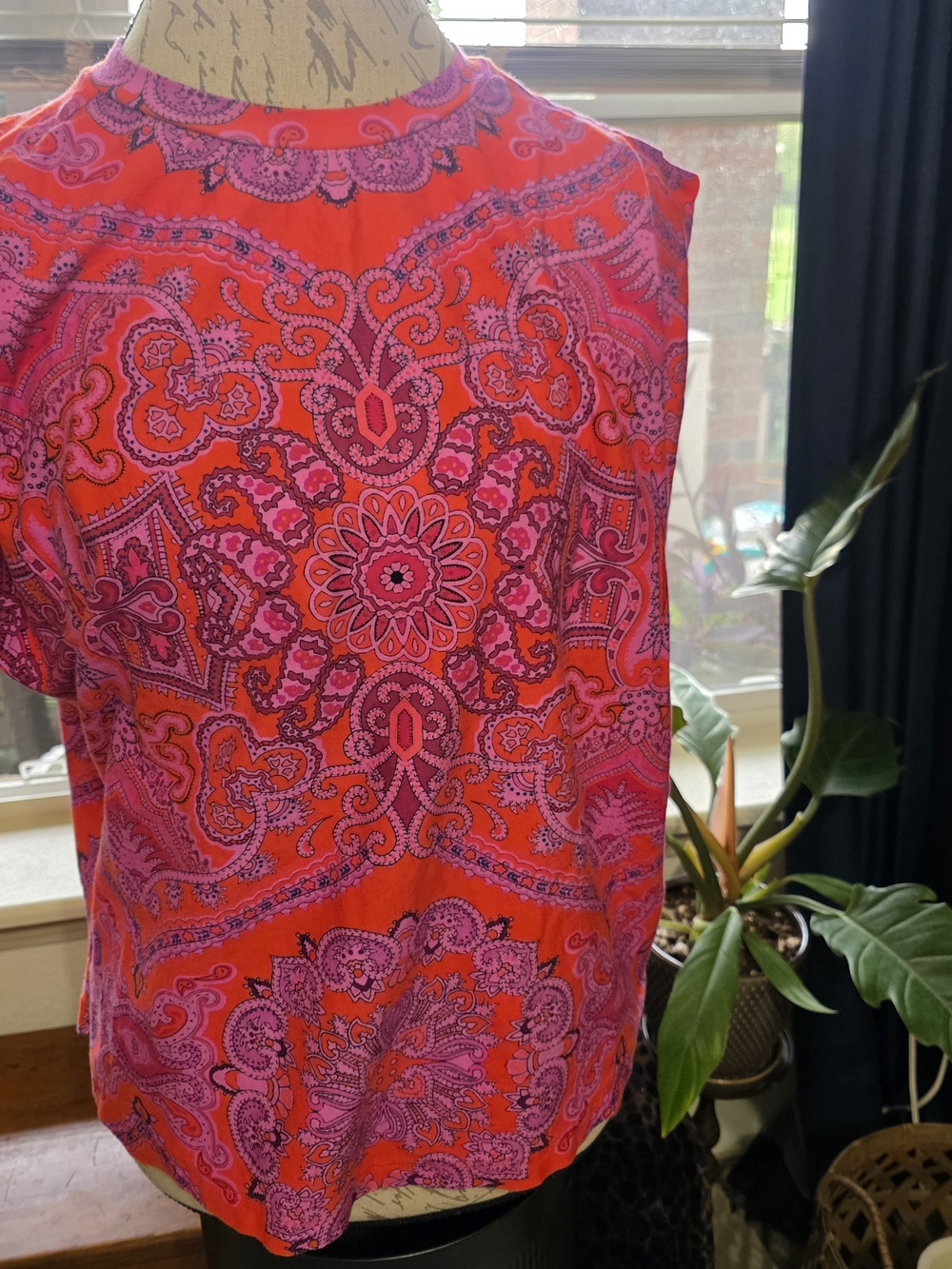 FARM Rio Red & Pink Paisley Muscle Tee - Picture 3 of 13